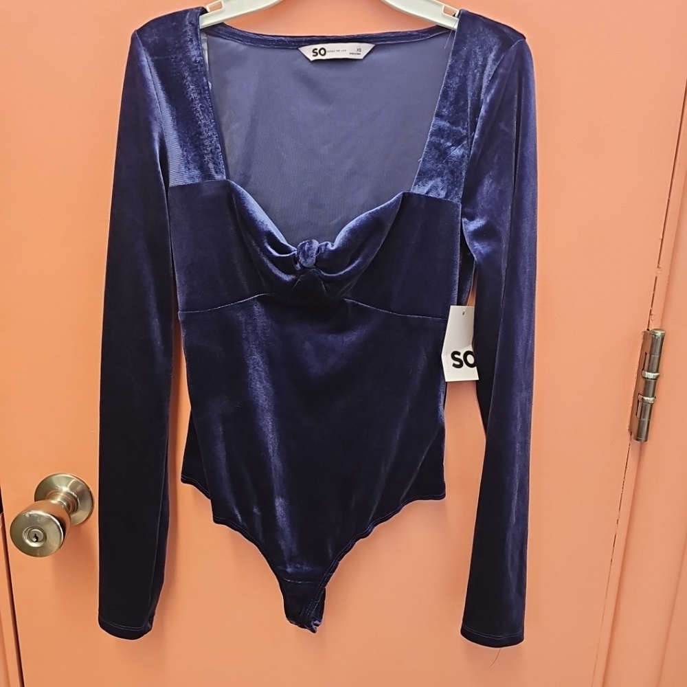 NWT SO Junior Size XS Midnight Blue Velvet Long Sleeve Bodysuit Sweetheart Neck